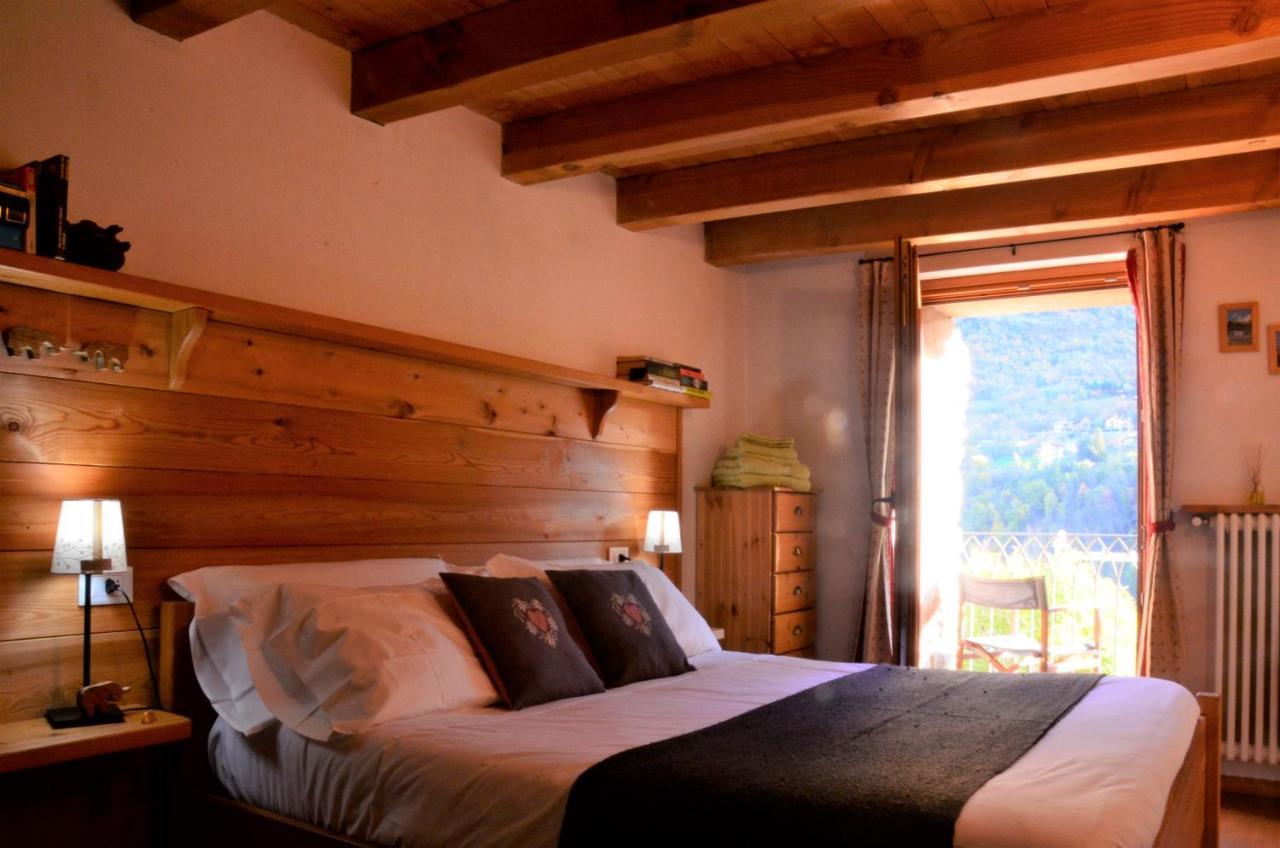 La Fattoria Di Roven Villa Gignod Екстериор снимка